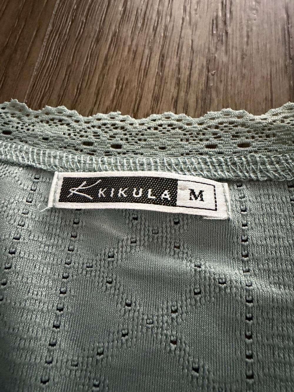 Kikula Sage Eyelet Lace V-Neck Ruffle Cuff Blouse Size M